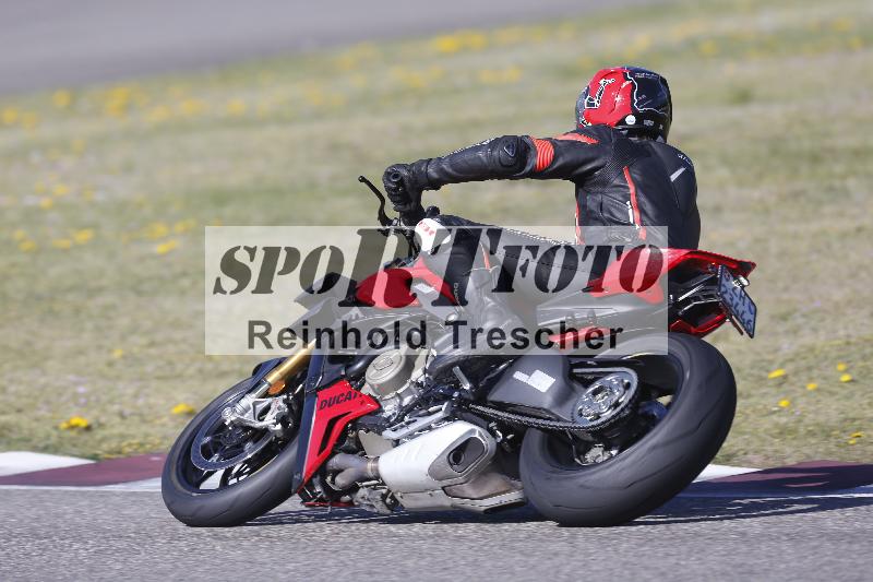 /06 08.04.2026 Cornu Master School ADR/Gruppe blau/40